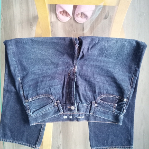 Old Navy Dark Blue Women's Straight Leg Jeans - Picture 1 of 5